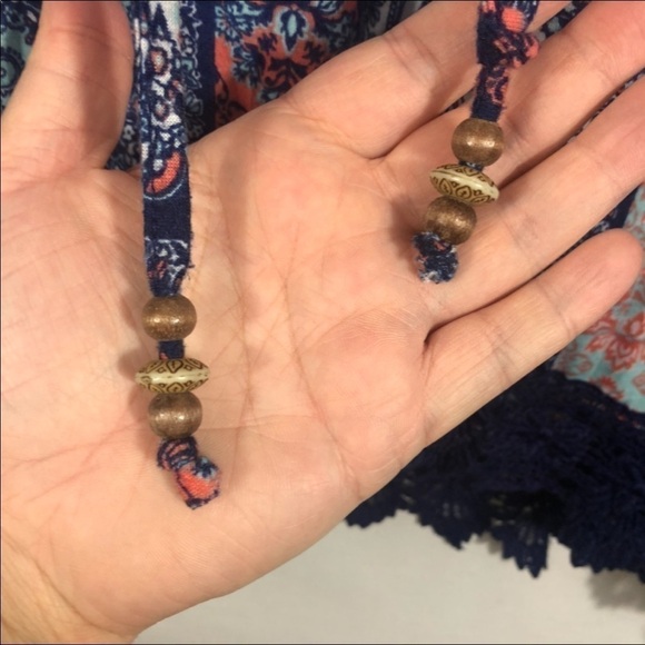 French Laundry blouse with lace hem boho size M - Picture 3 of 4